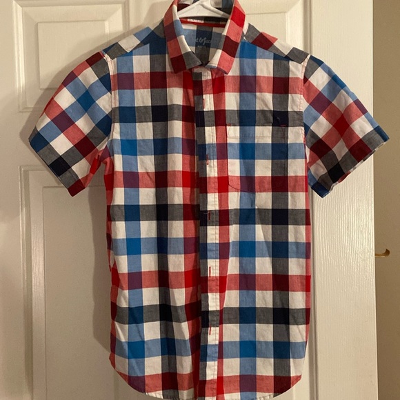 Cat & Jack button up - Picture 1 of 4